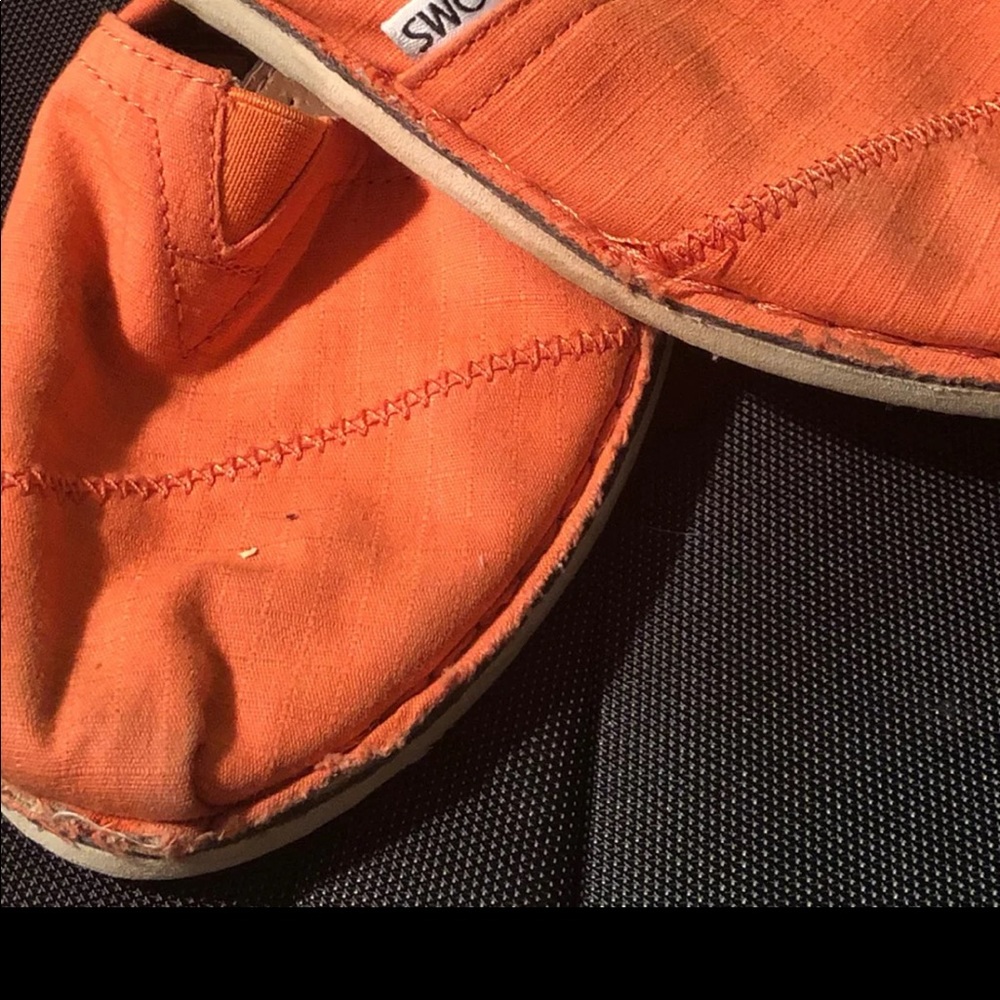 Women’s Toms Sunset Canvas Slip On Shoes 7.